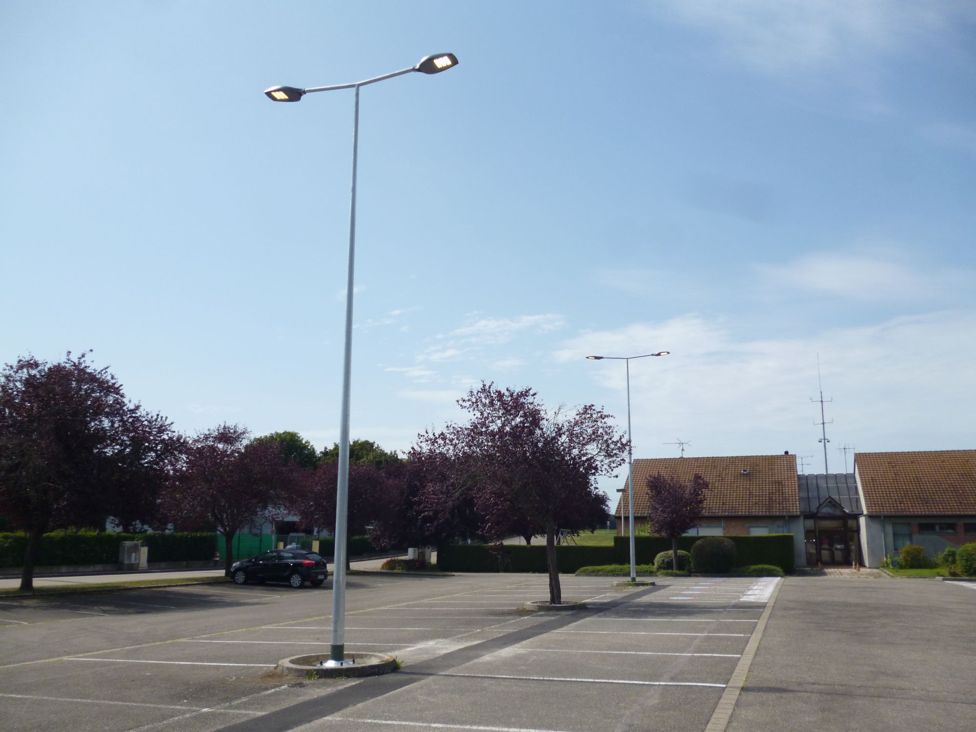 Pose d’éclairage public et privé aux alentours de Mulhouse et Saint-Louis Saint-Louis 1