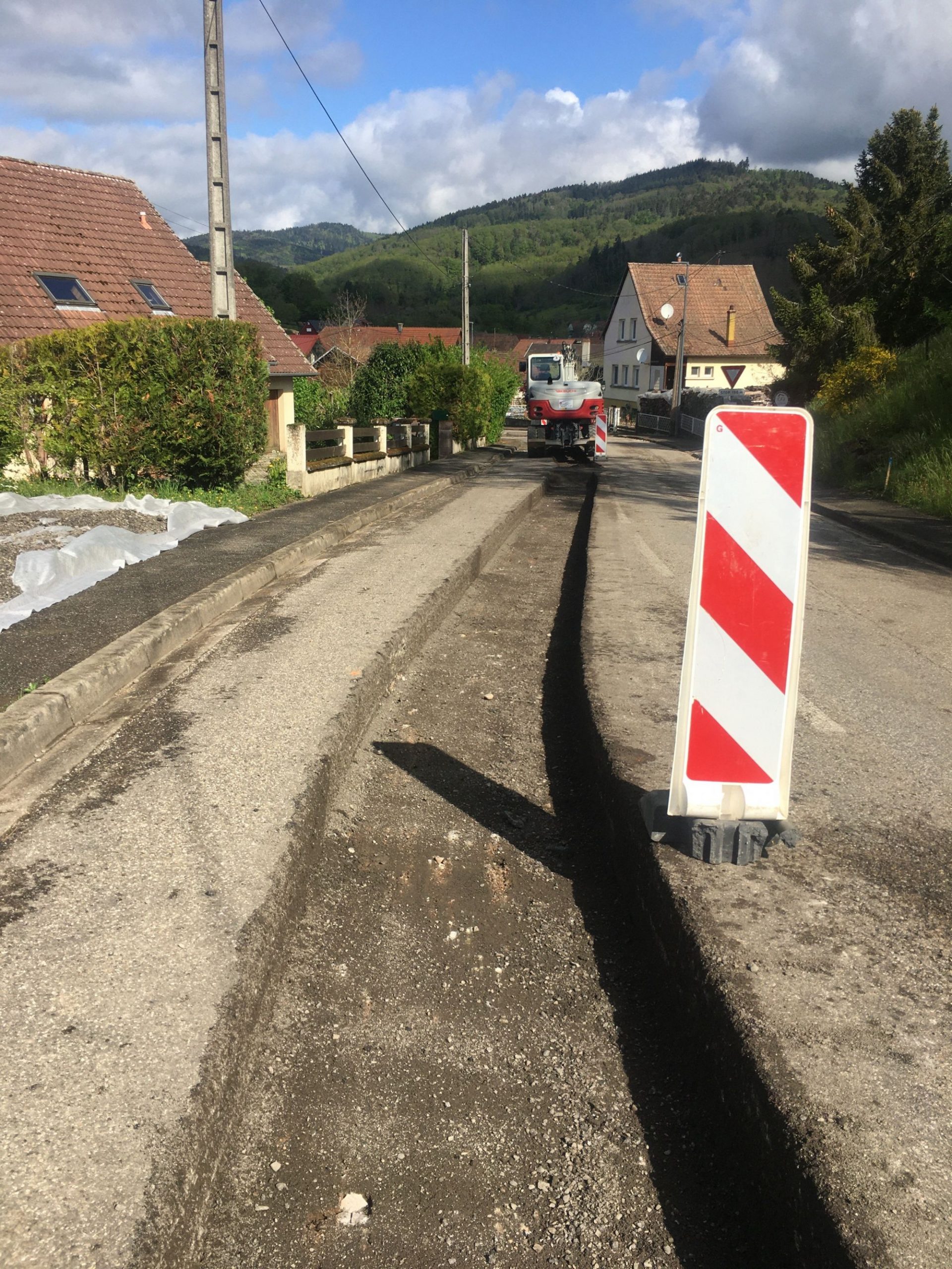 Bourbach-le-Bas enfouit ses réseaux aériens Illzach 0